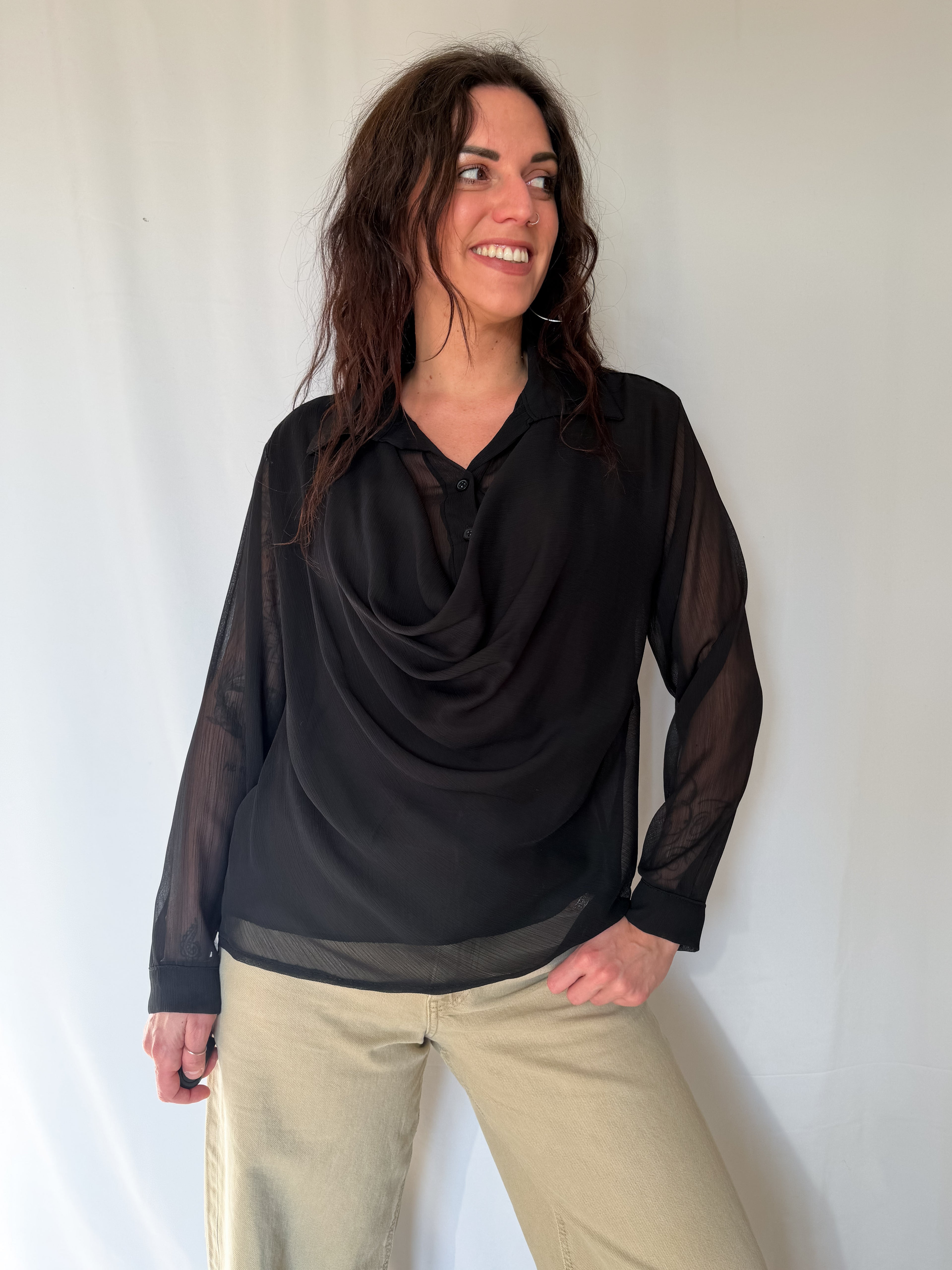 Blusa con drappeggio