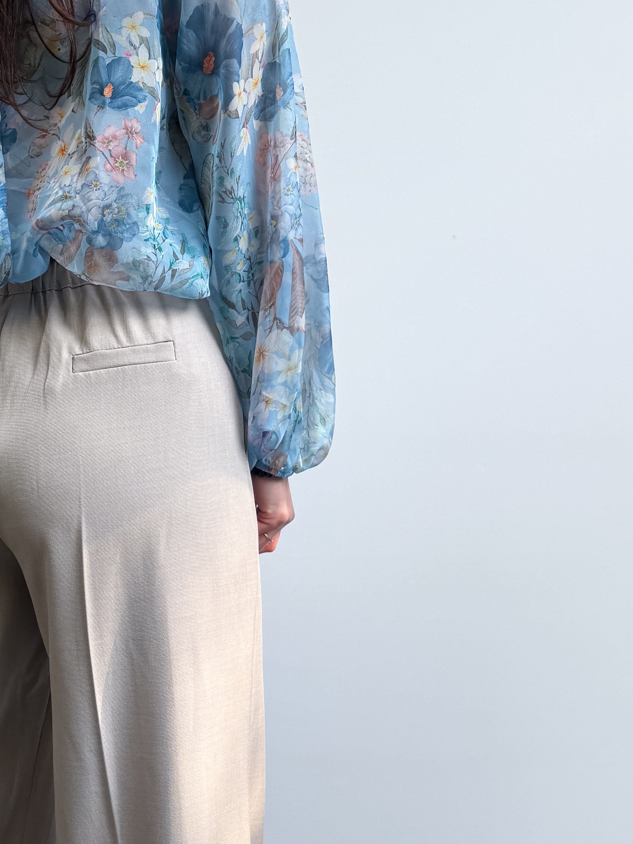 Pantalone a palazzo con cinturino