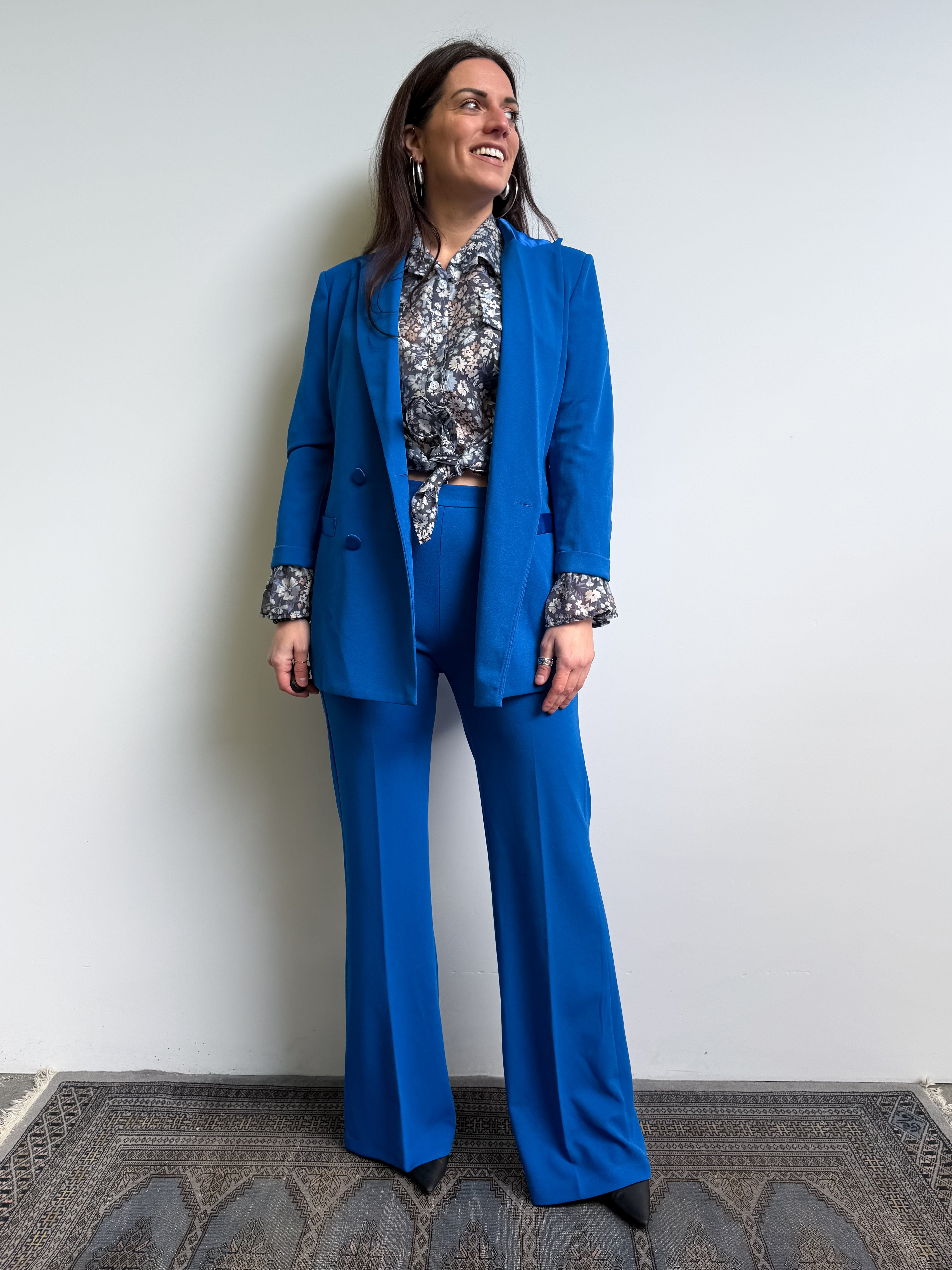 Pantaloni profili in raso