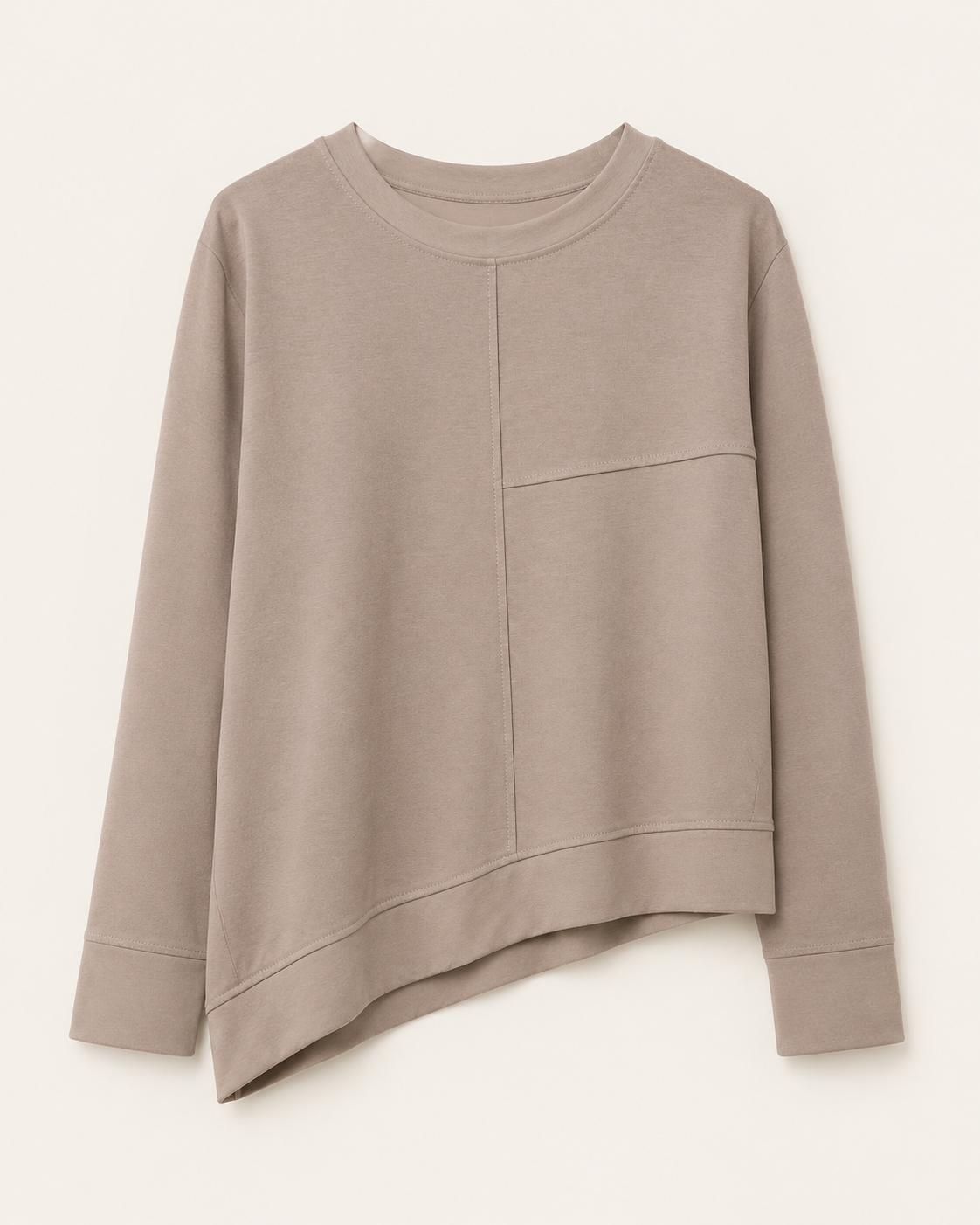 Maglia assimetrica con cuciture