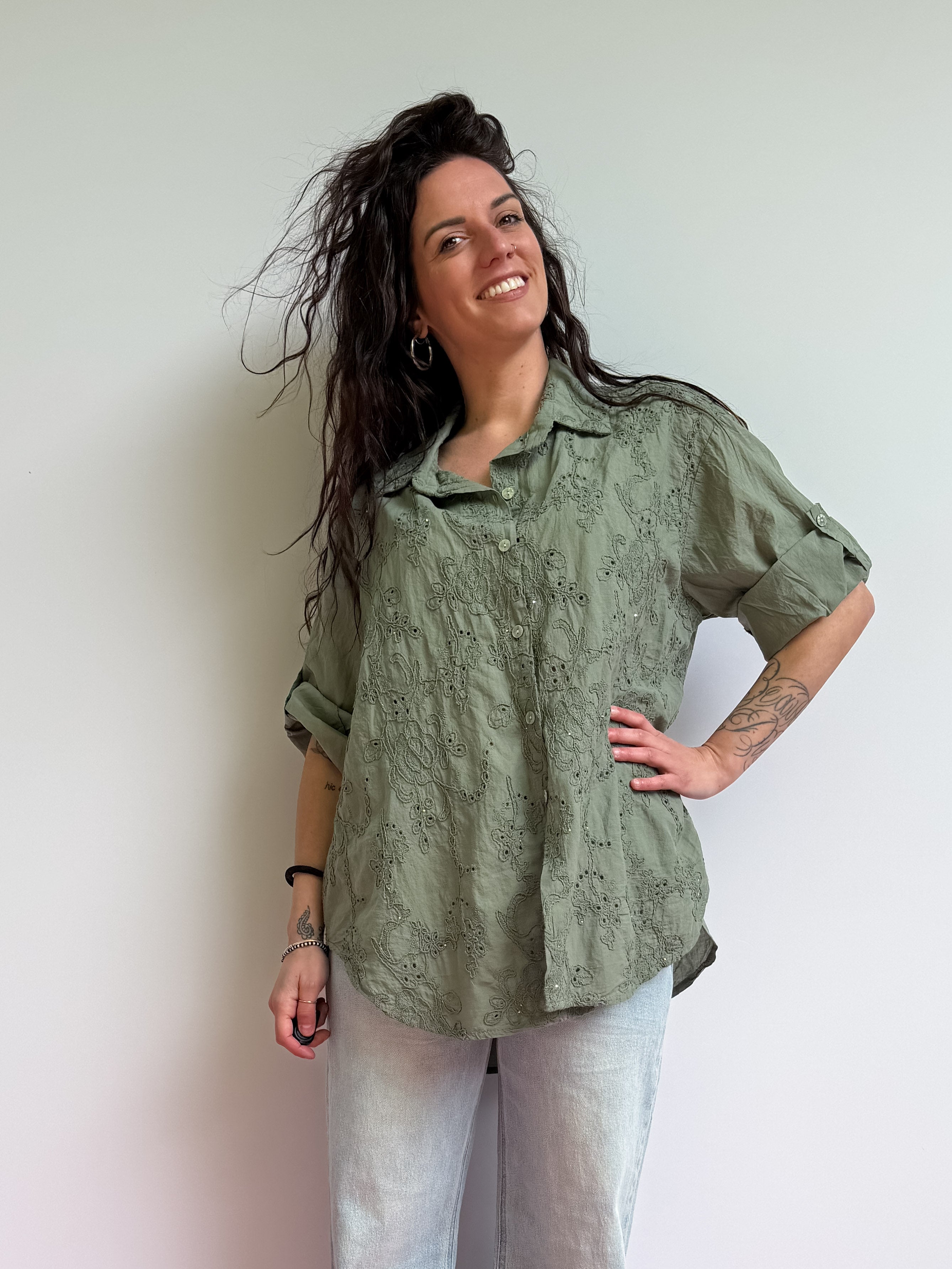 Camicia oversize con ricami