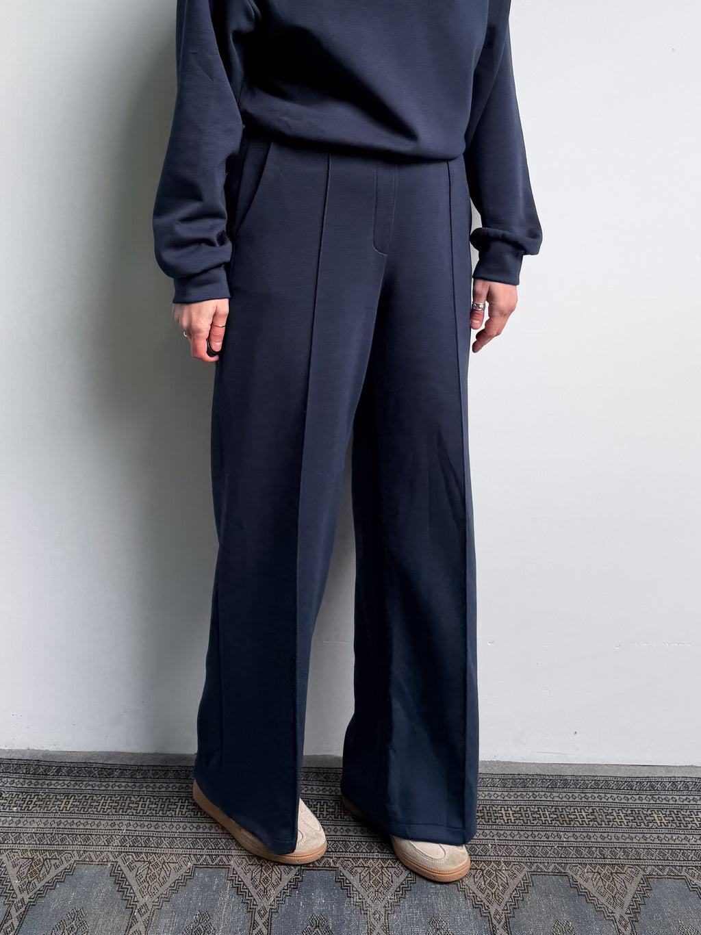 Pantaloni a palazzo in punto Milano