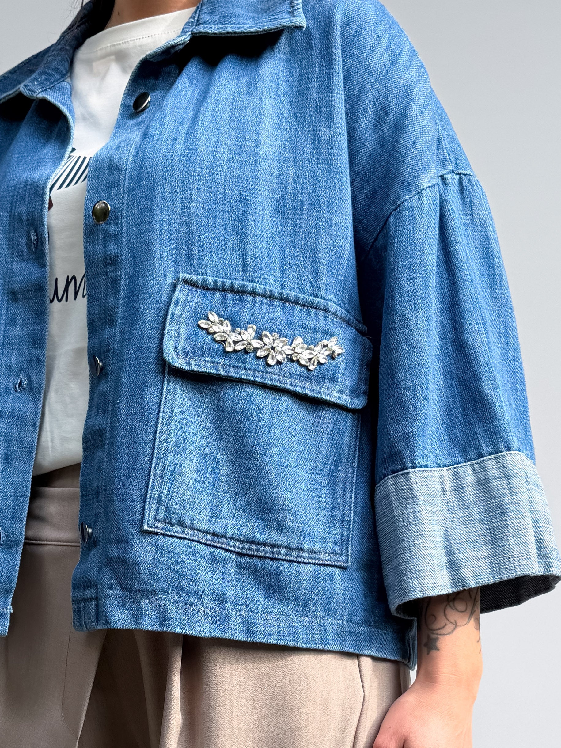 Camicia over in jeans