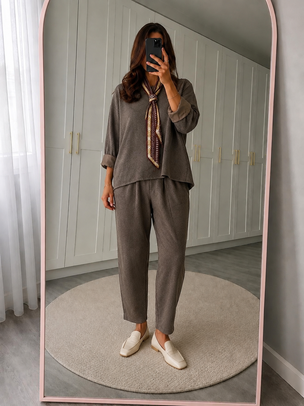 Maglia oversize a costine con foulard