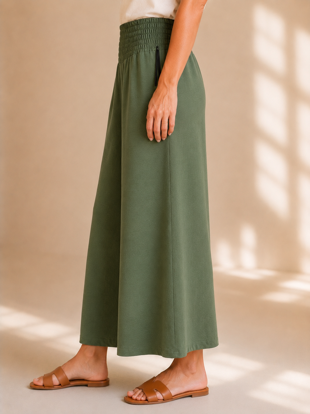 Pantalone ampio con elastico