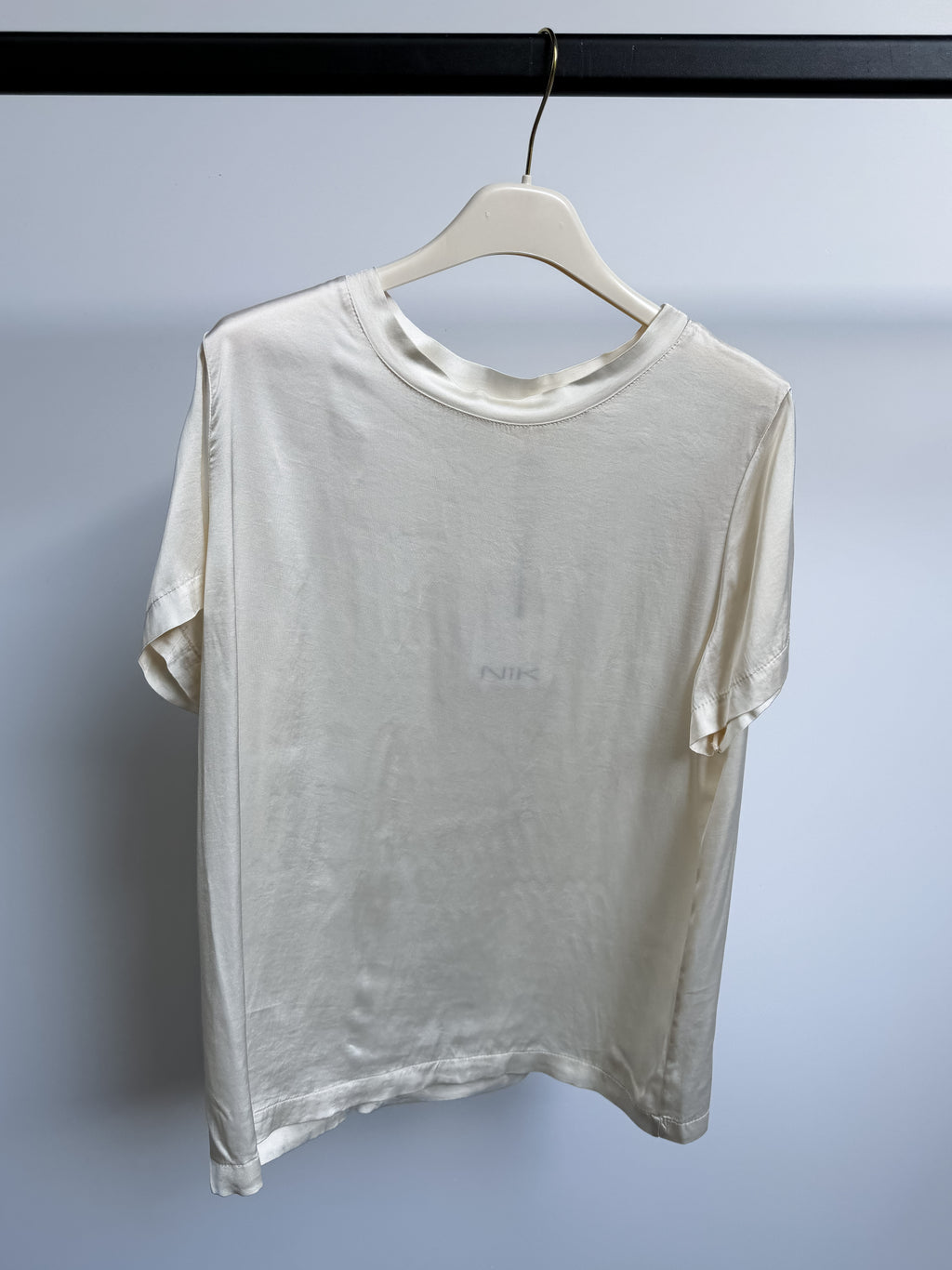 T-shirt in satin