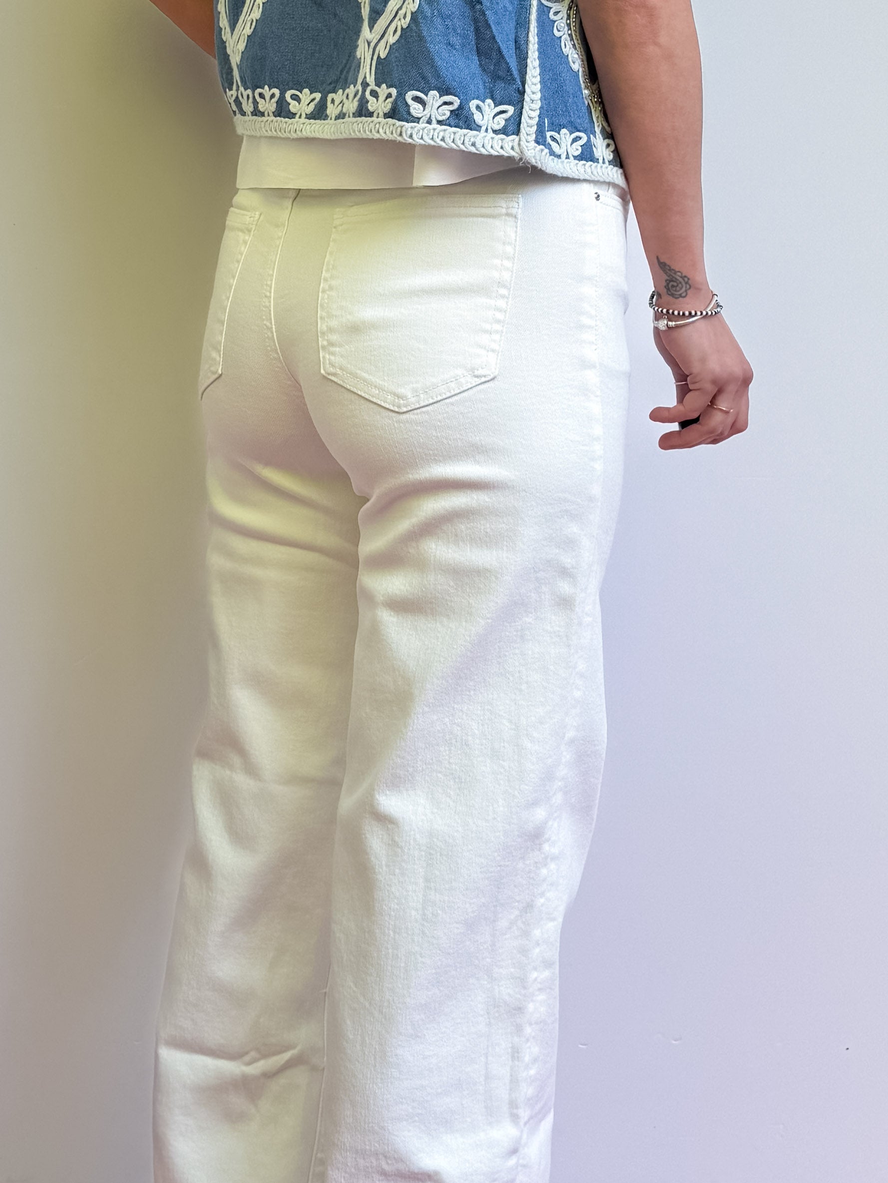 Jeans bianco a palazzo