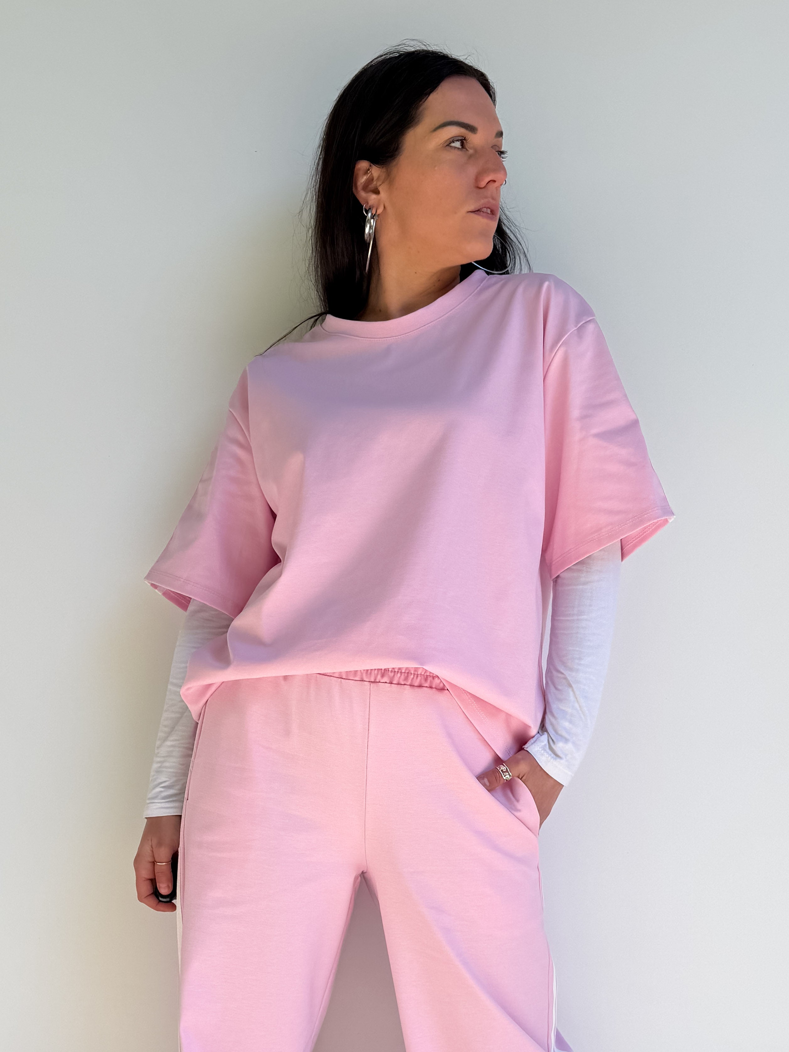 T-shirt over con bande