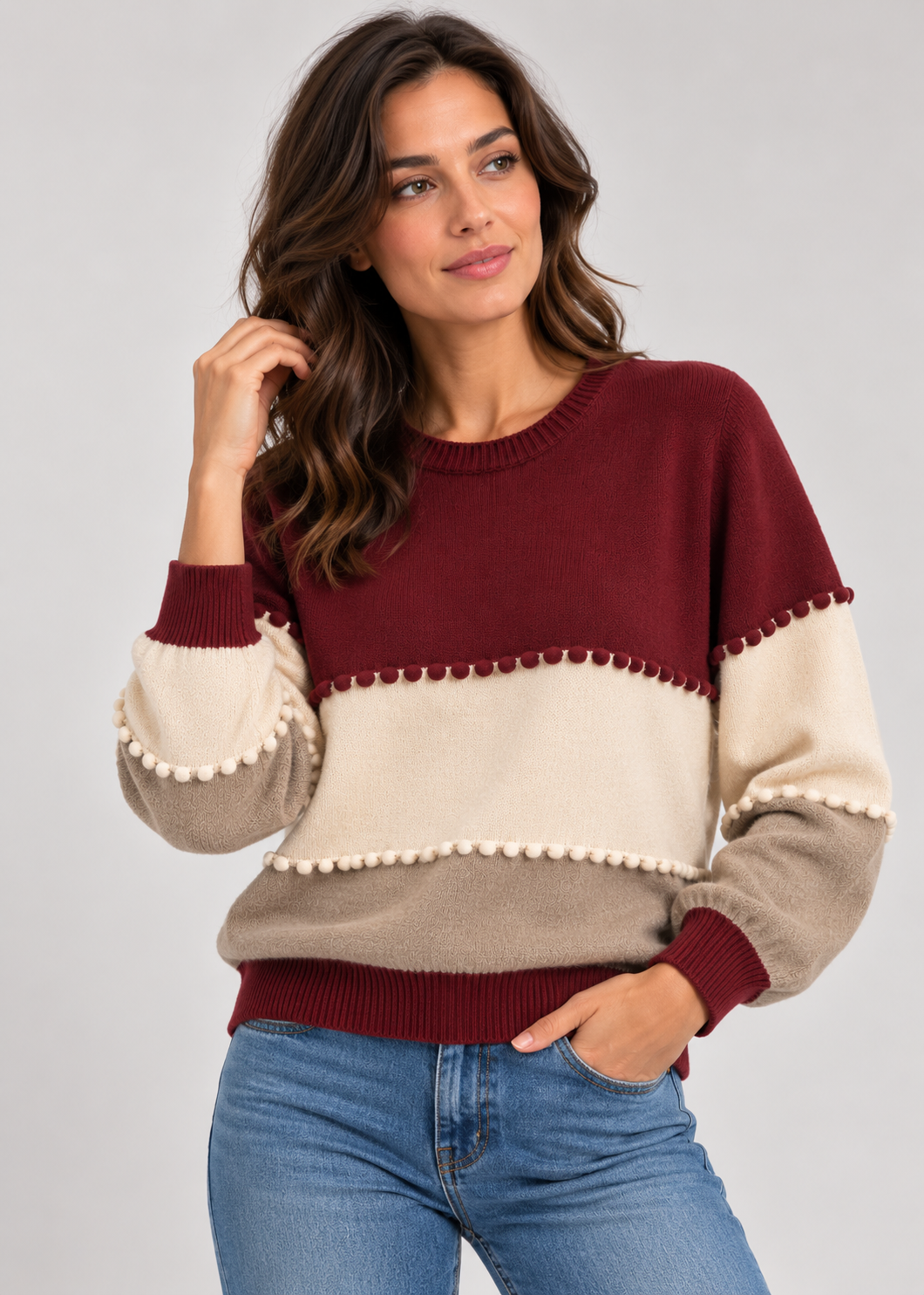 Maglia donna color block con dettagli pompon