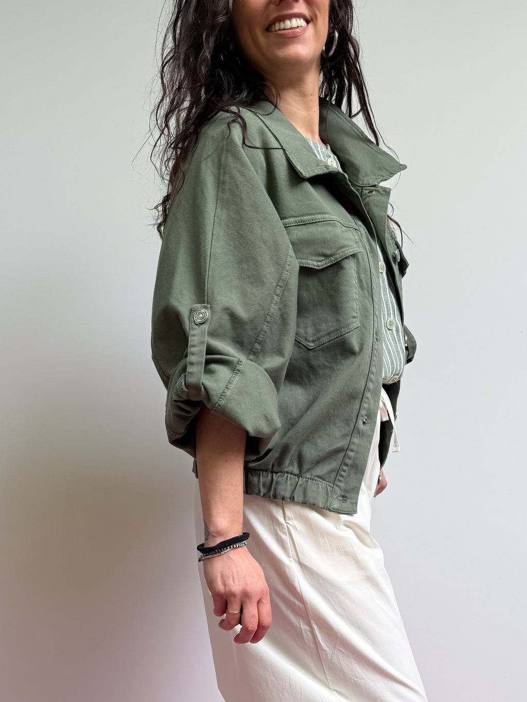 Giubbino crop con elastico