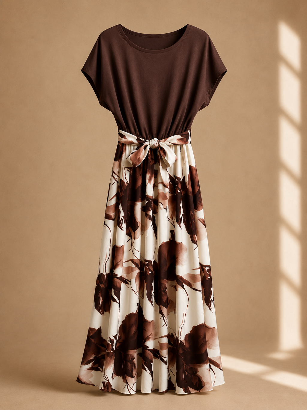 Abito lungo con gonna in satin fantasia
