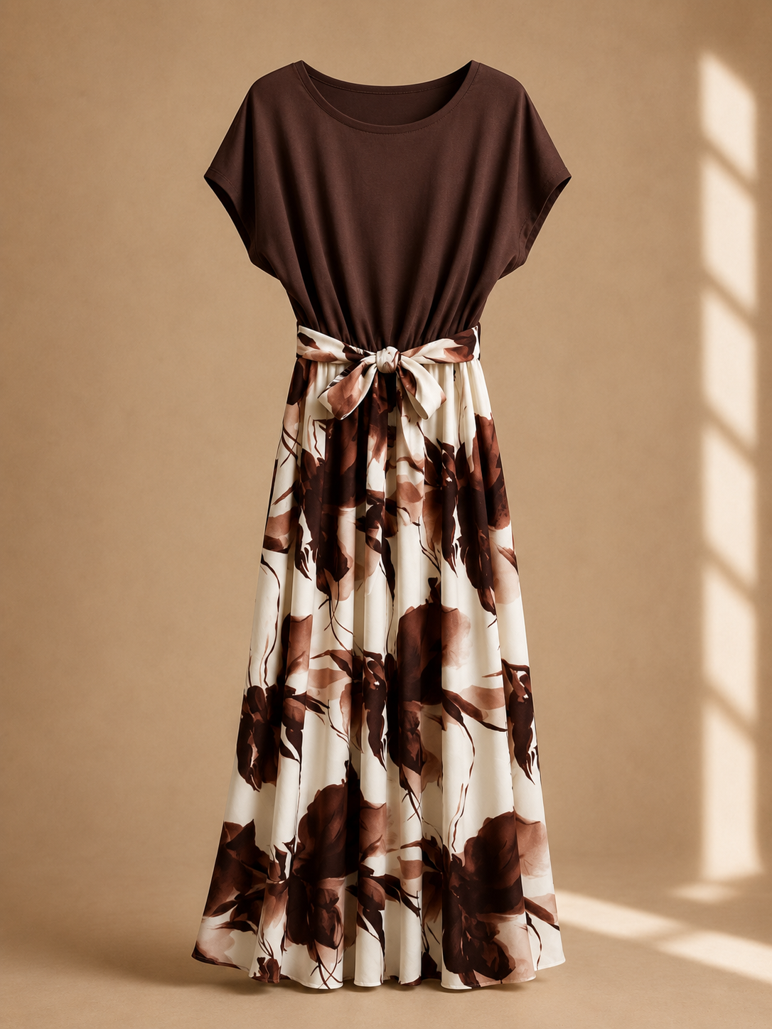 Abito lungo con gonna in satin fantasia
