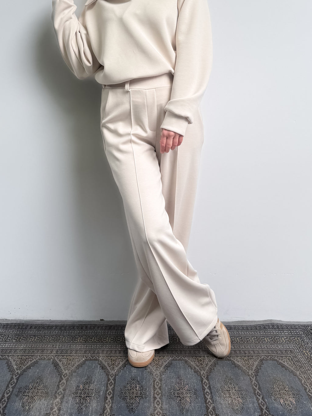 Pantaloni a palazzo in punto Milano