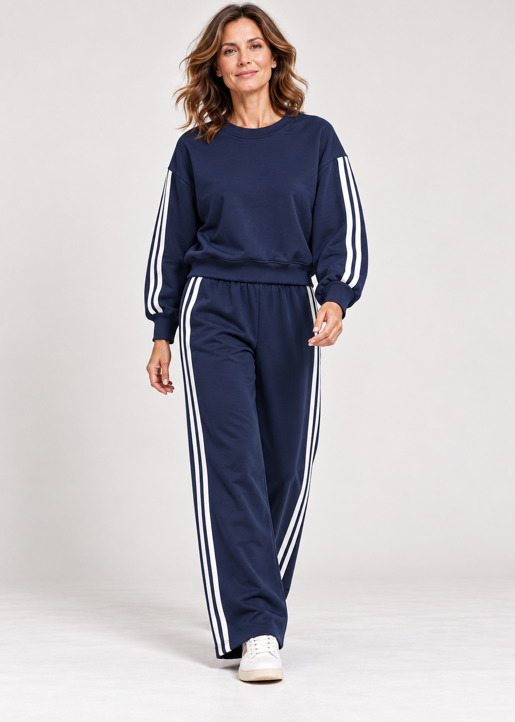 Completo donna sportivo con bande laterali