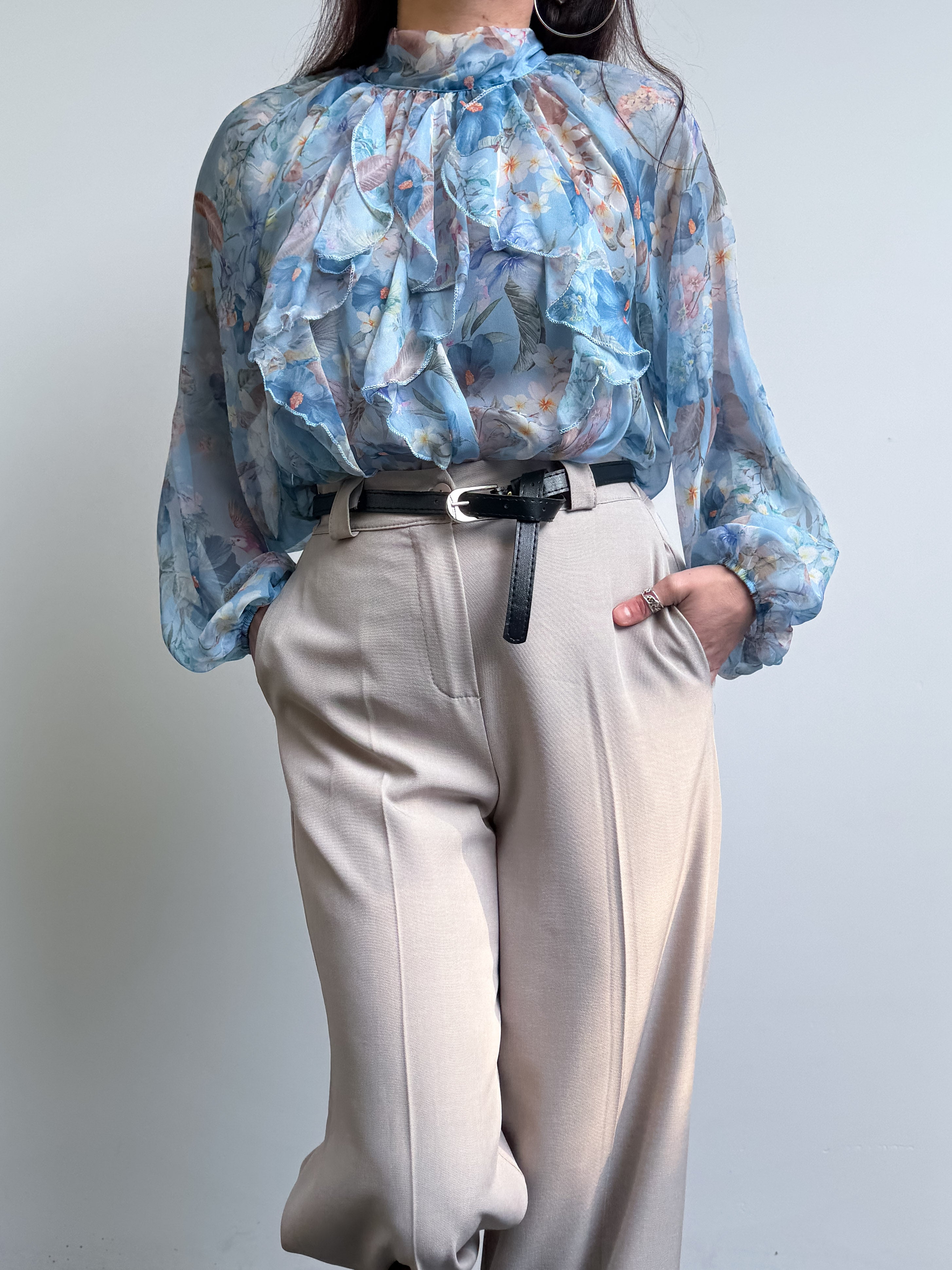 Pantalone a palazzo con cinturino