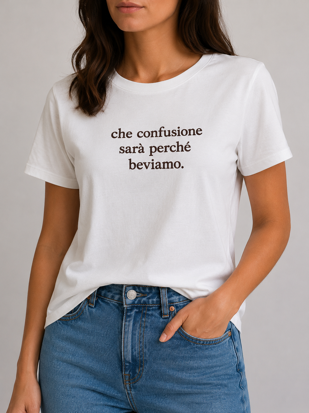 T-shirt con scritta ironica