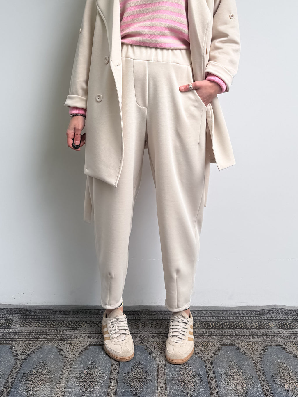 Pantalone baggy in punto Milano