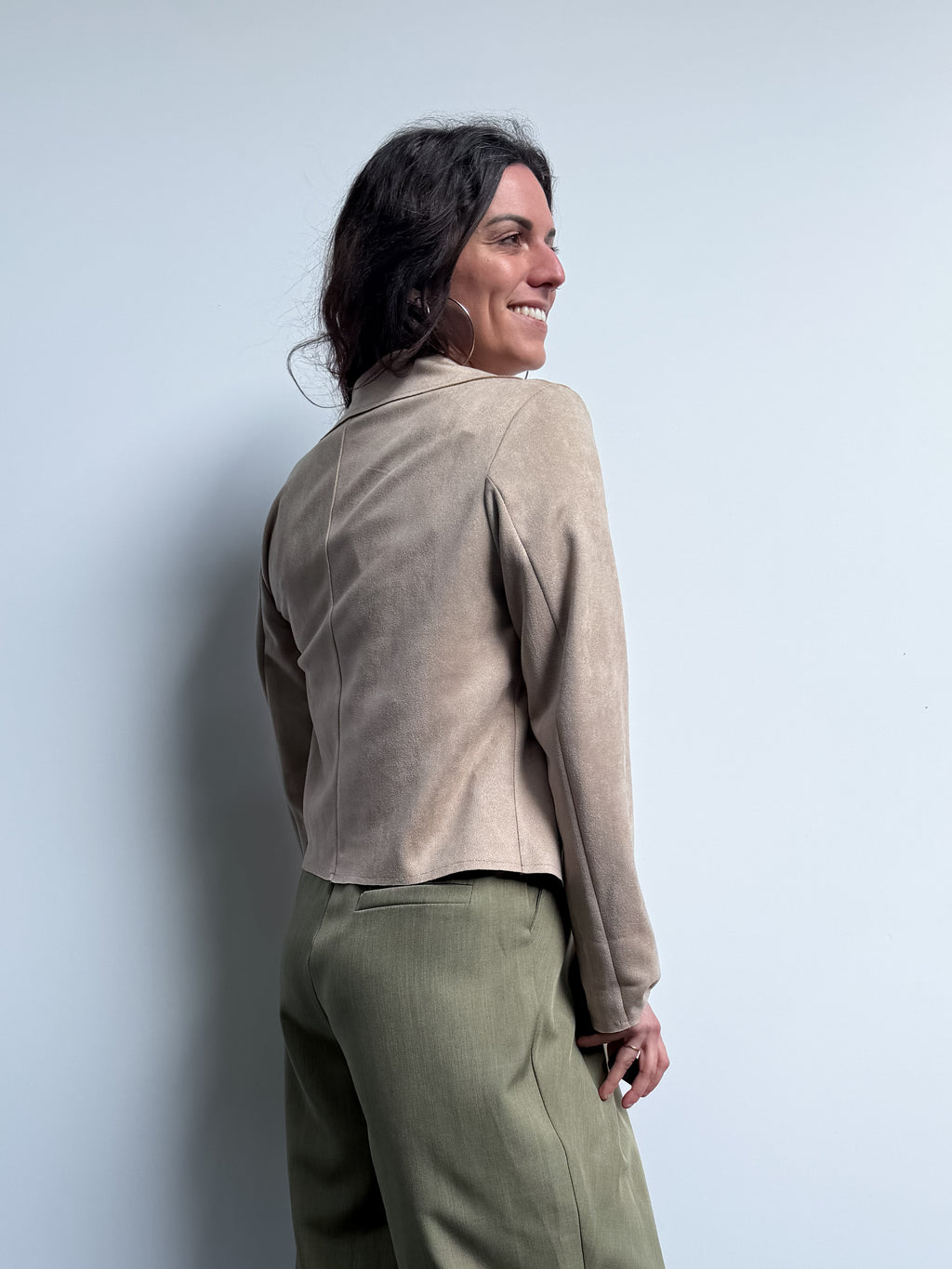 Coprispalle in suede