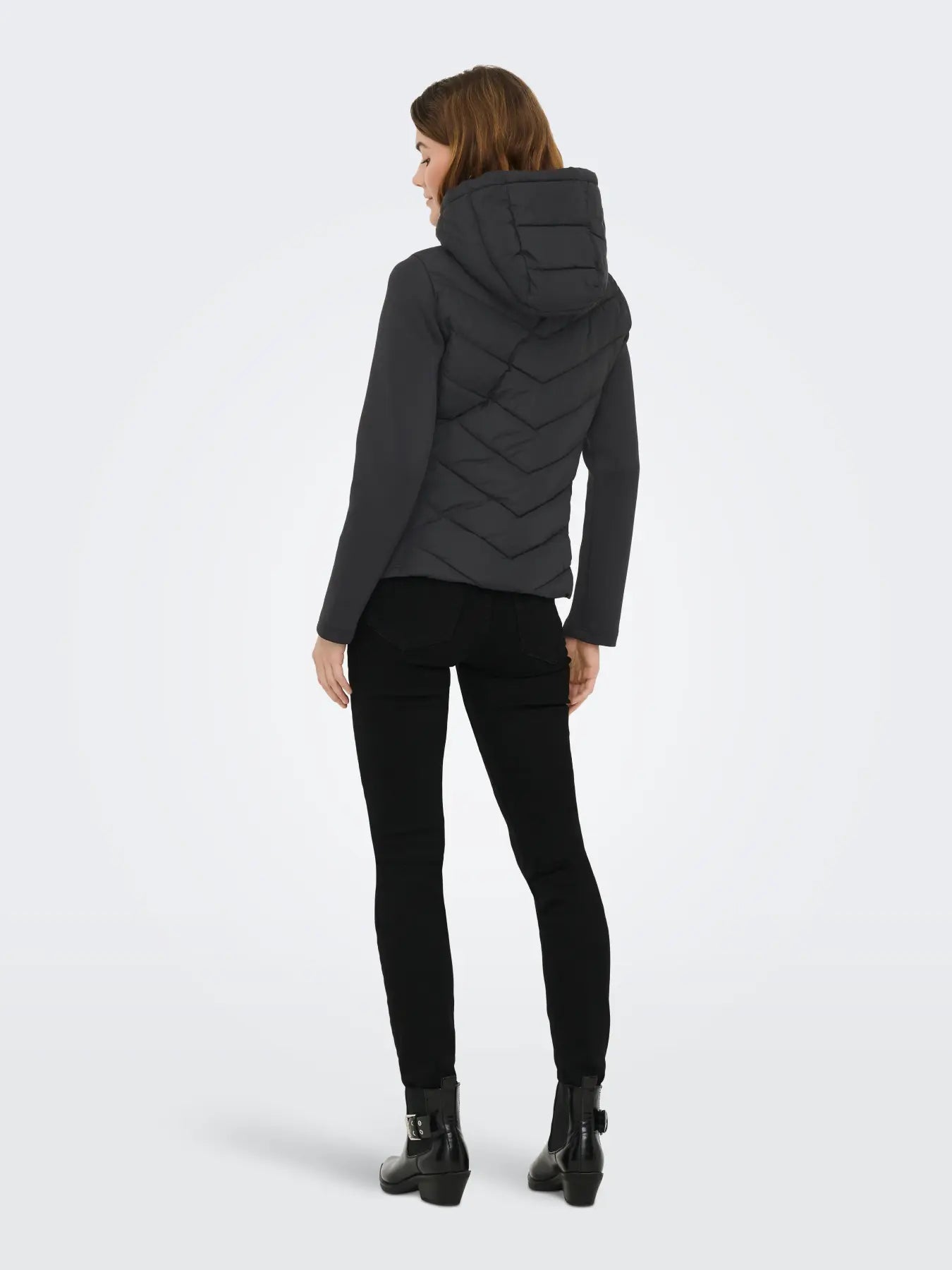 Piumino trapuntato con cappuccio