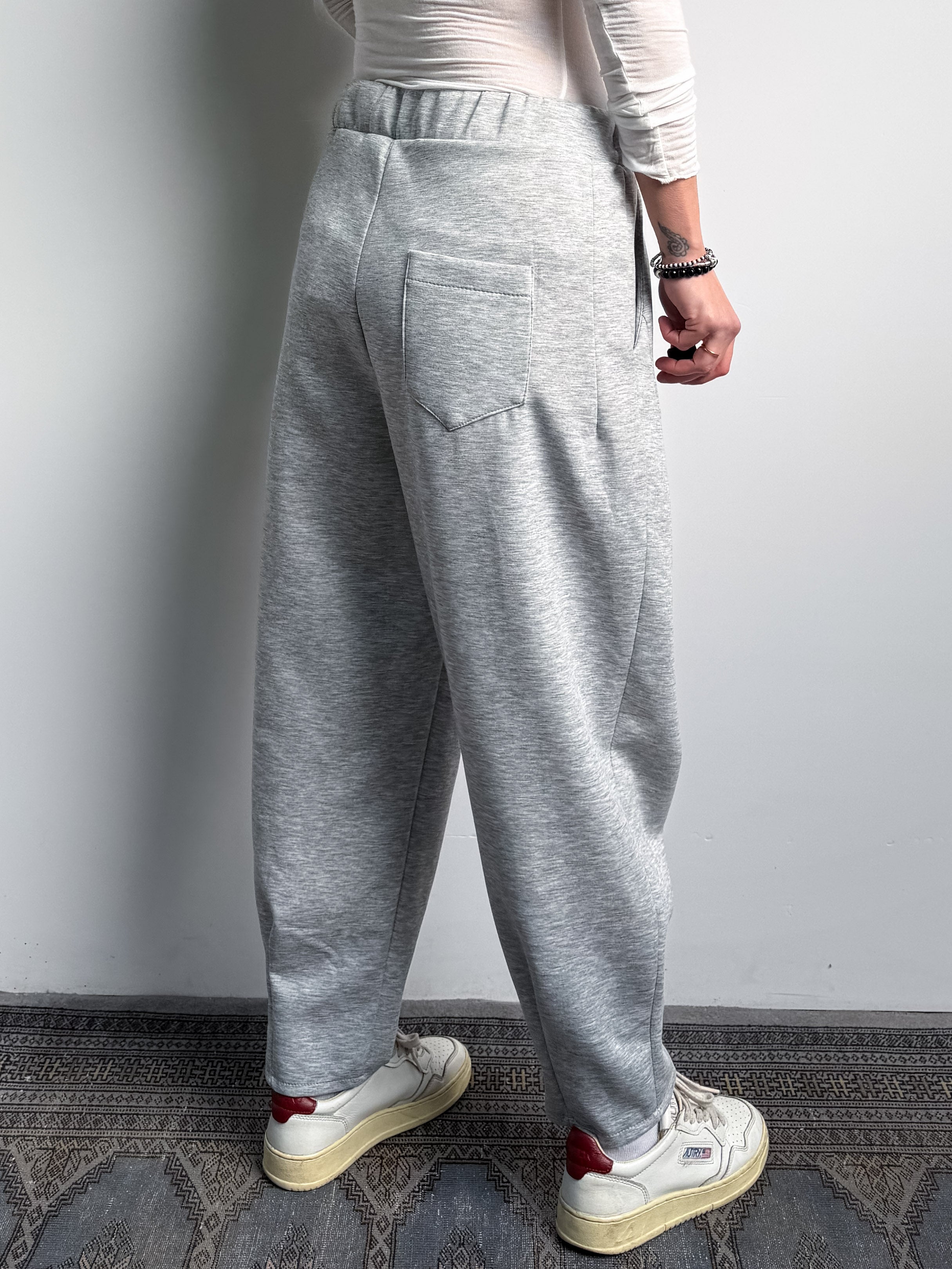 Pantalone baggy in punto Milano