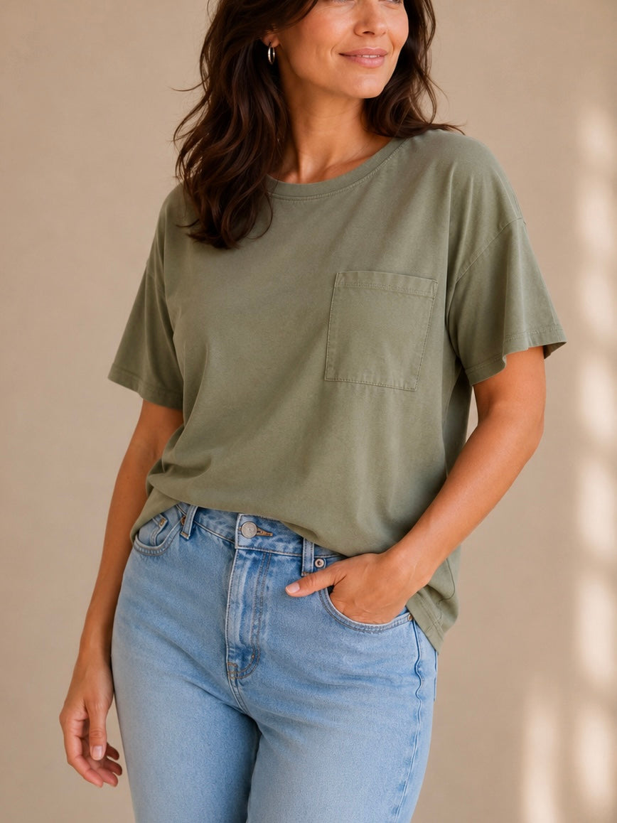 T-shirt basic con taschino