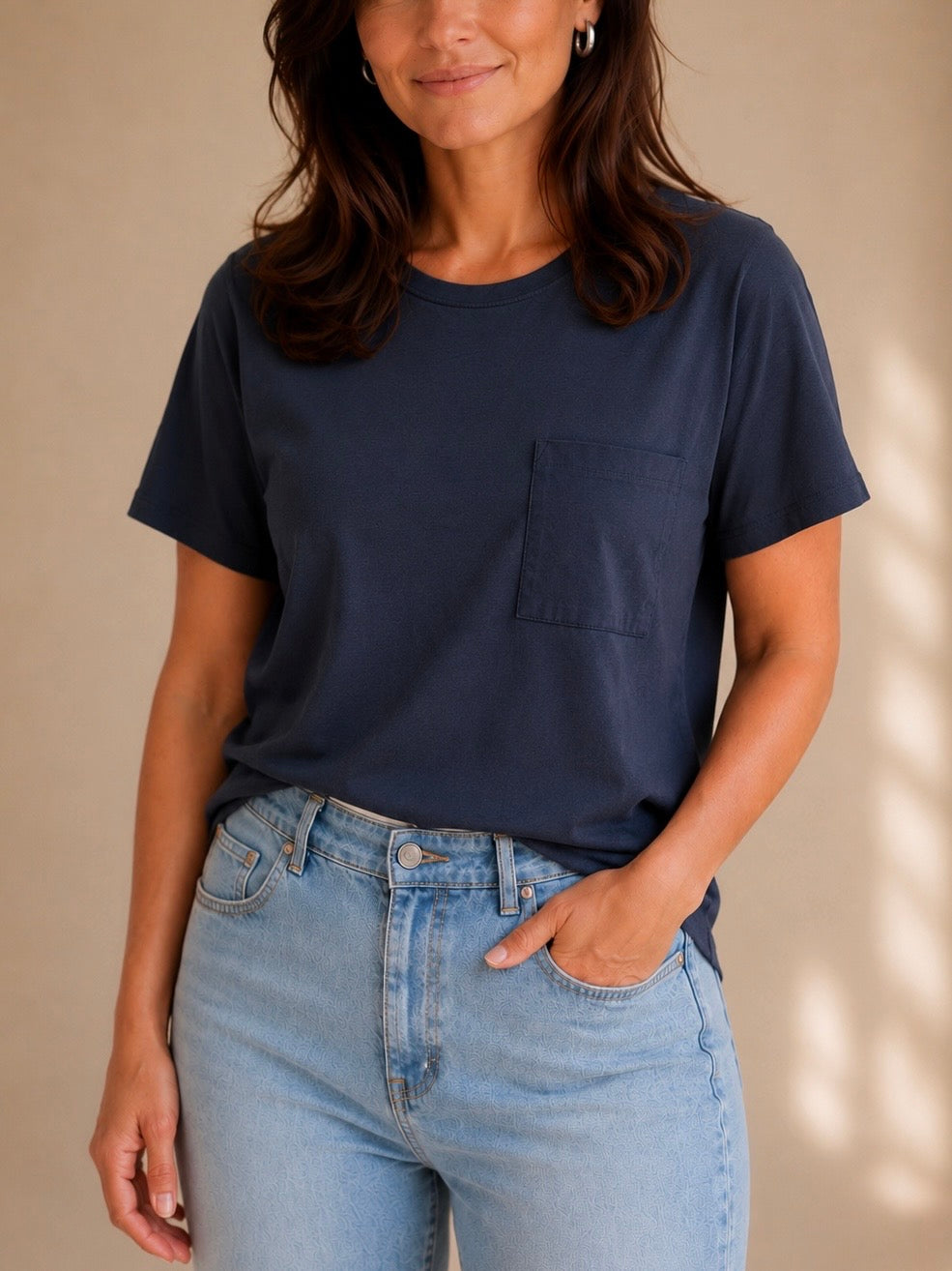 T-shirt basic con taschino