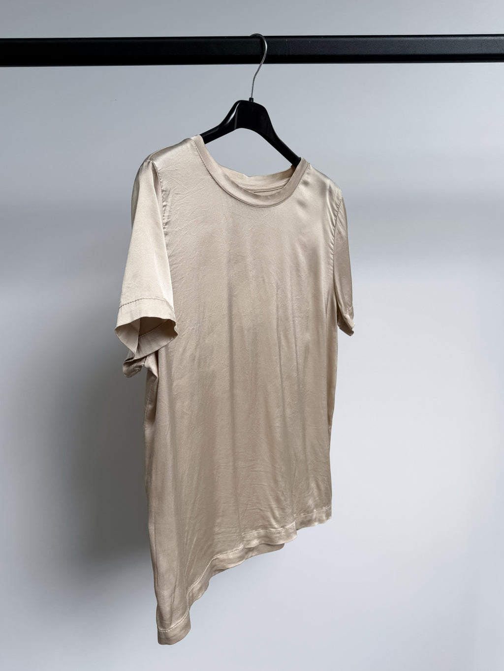 T-shirt in satin