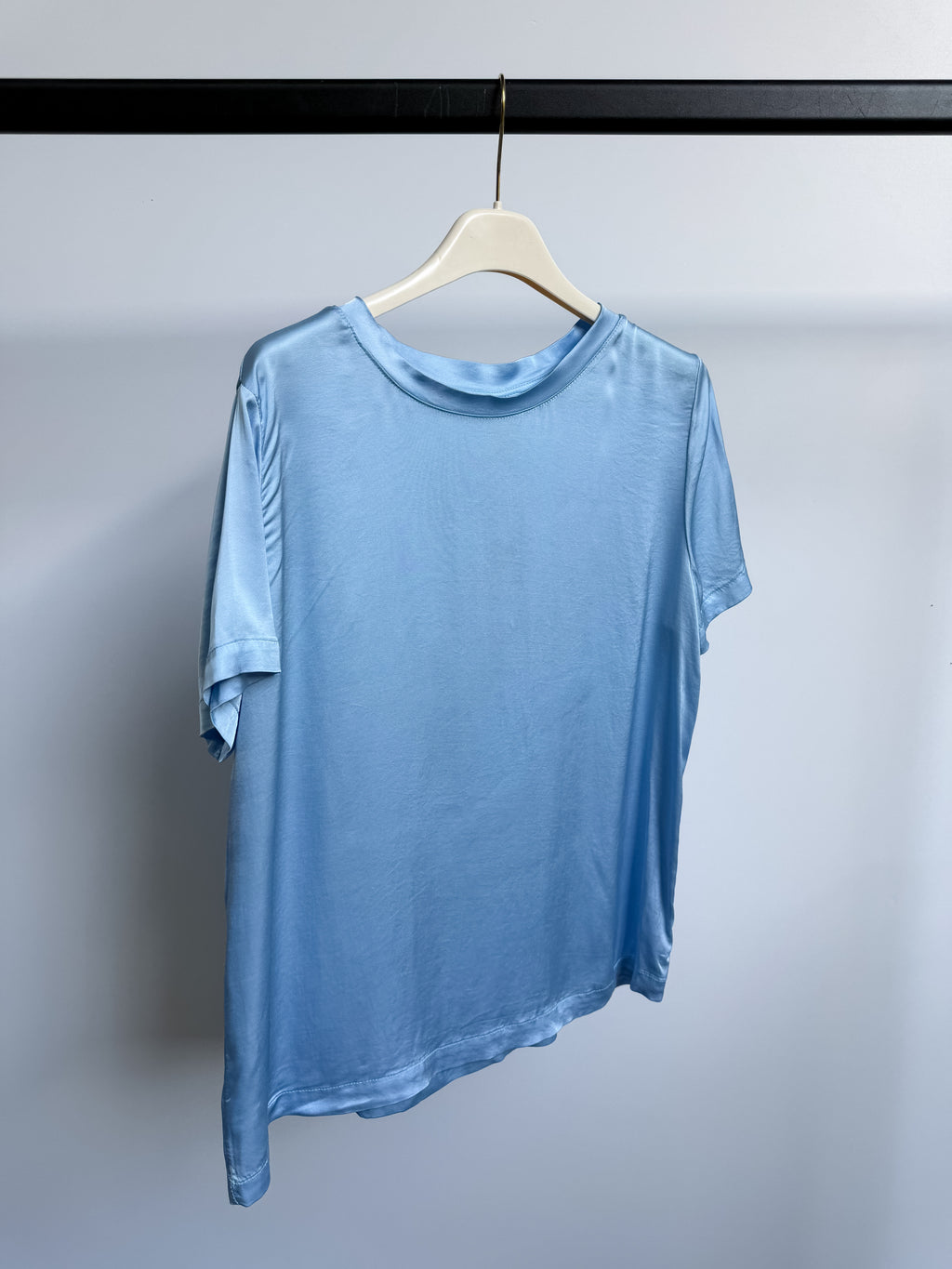 T-shirt in satin