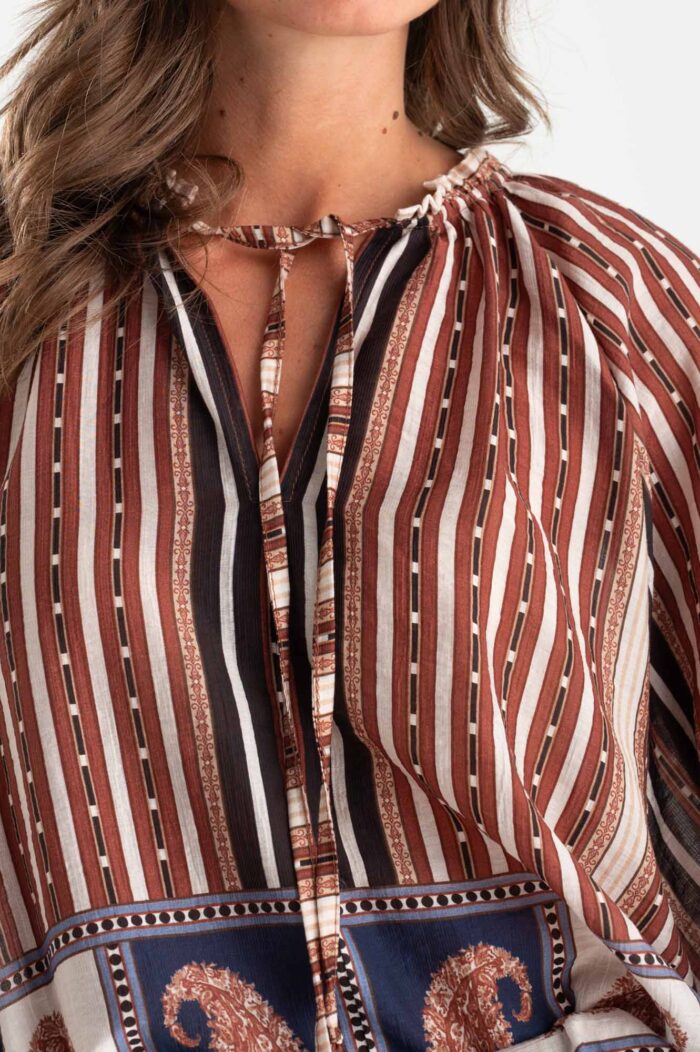 Blusa in fantasia - immagine 2