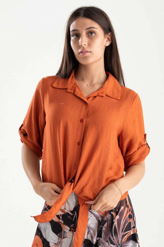 Camicia con nodo - immagine 1