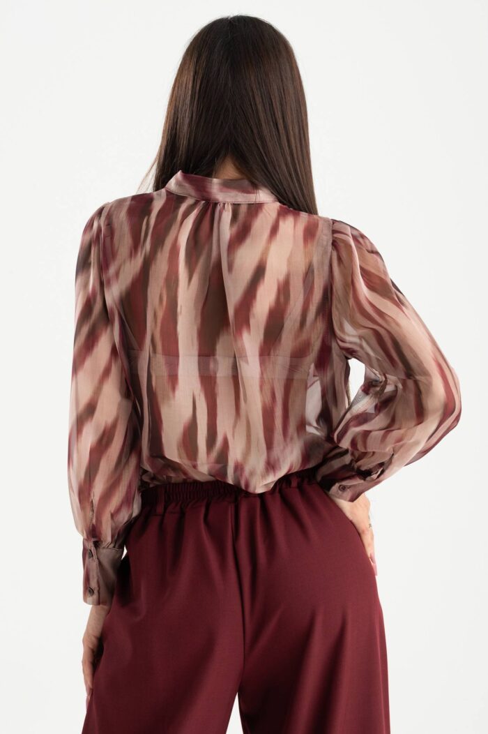 Blusa in fantasia con rouches - immagine 3