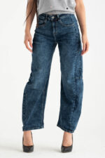 Jeans barrel-fit