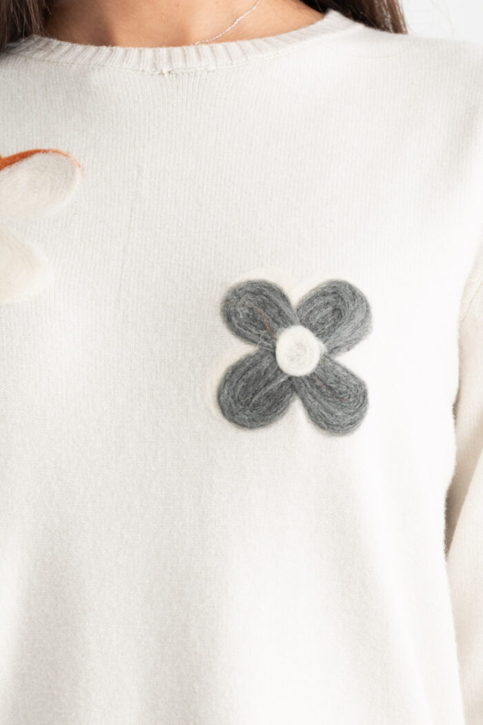 Maglia Girocollo Viscosa con ricamo - immagine 2