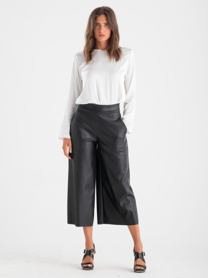Pantalone in ecopelle a 3/4 - immagine 3